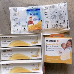 Medela Set: Personalfit Flex breast shields/Milk storage bags/steam bags/vitd